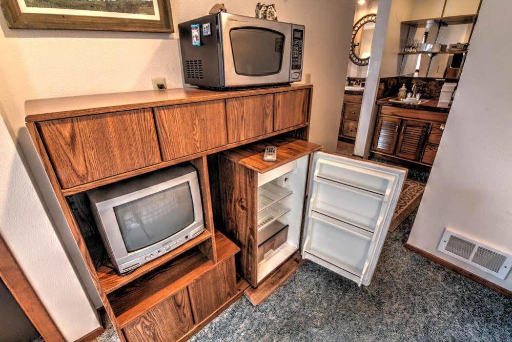The Rock Park Cottages Yachats Extérieur photo